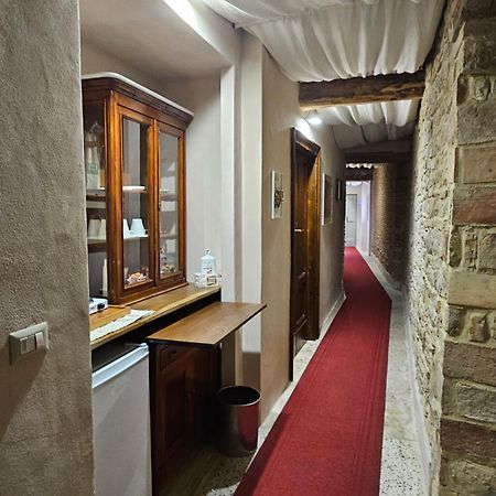 Il Vicoletto Di Bibi - B&B Staffolo Exteriör bild