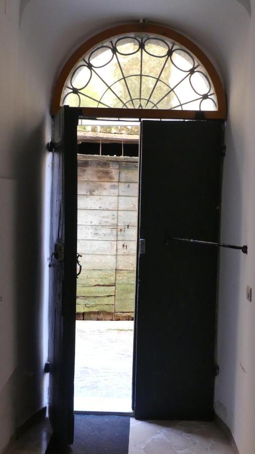 Il Vicoletto Di Bibi - B&B Staffolo Exteriör bild
