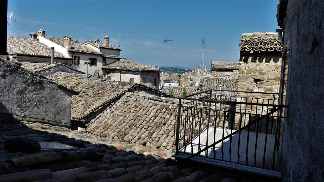 Il Vicoletto Di Bibi - B&B Staffolo Exteriör bild