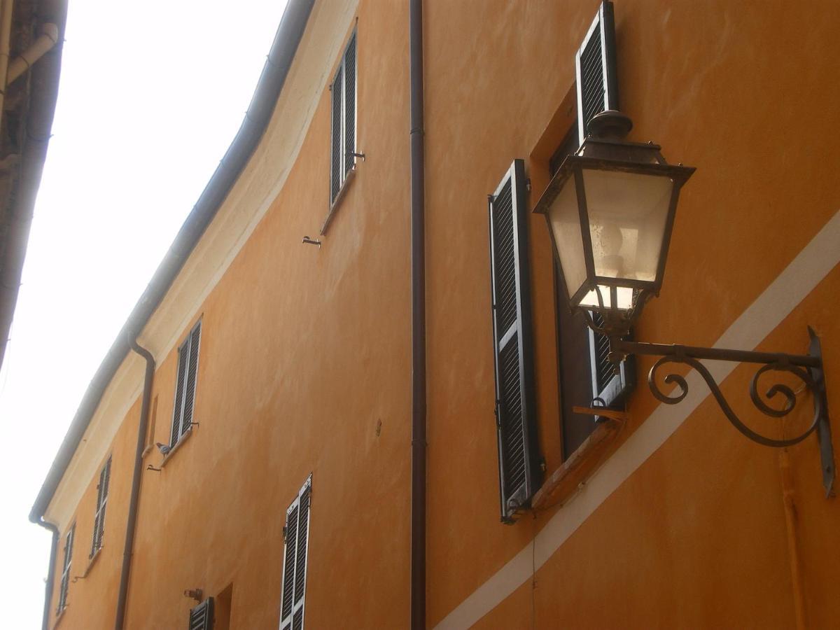 Il Vicoletto Di Bibi - B&B Staffolo Exteriör bild