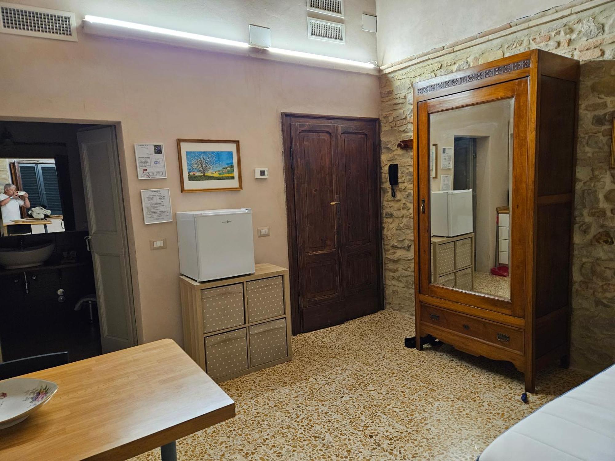 Il Vicoletto Di Bibi - B&B Staffolo Exteriör bild